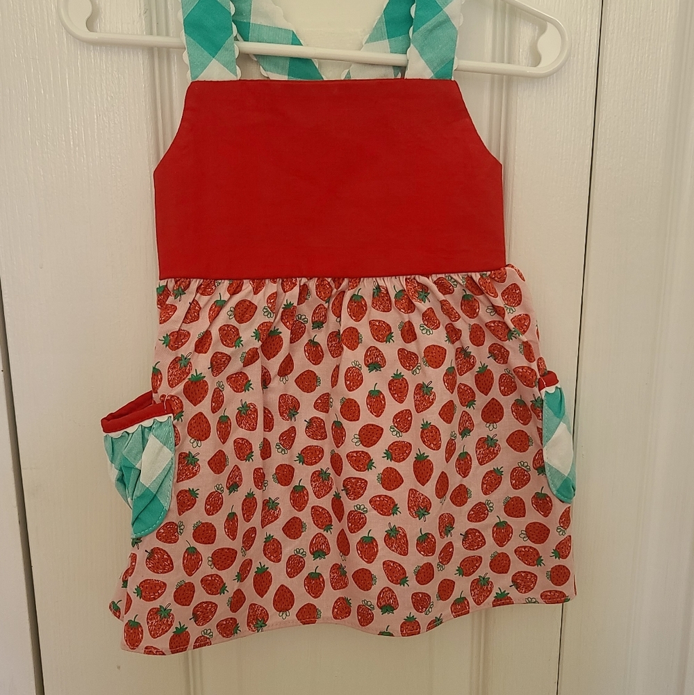 Ric Rac & Ruffles strawberry set